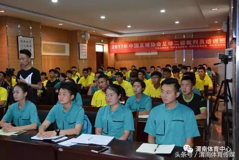 校园足球协会选购指南：打造专属梦想绿茵场